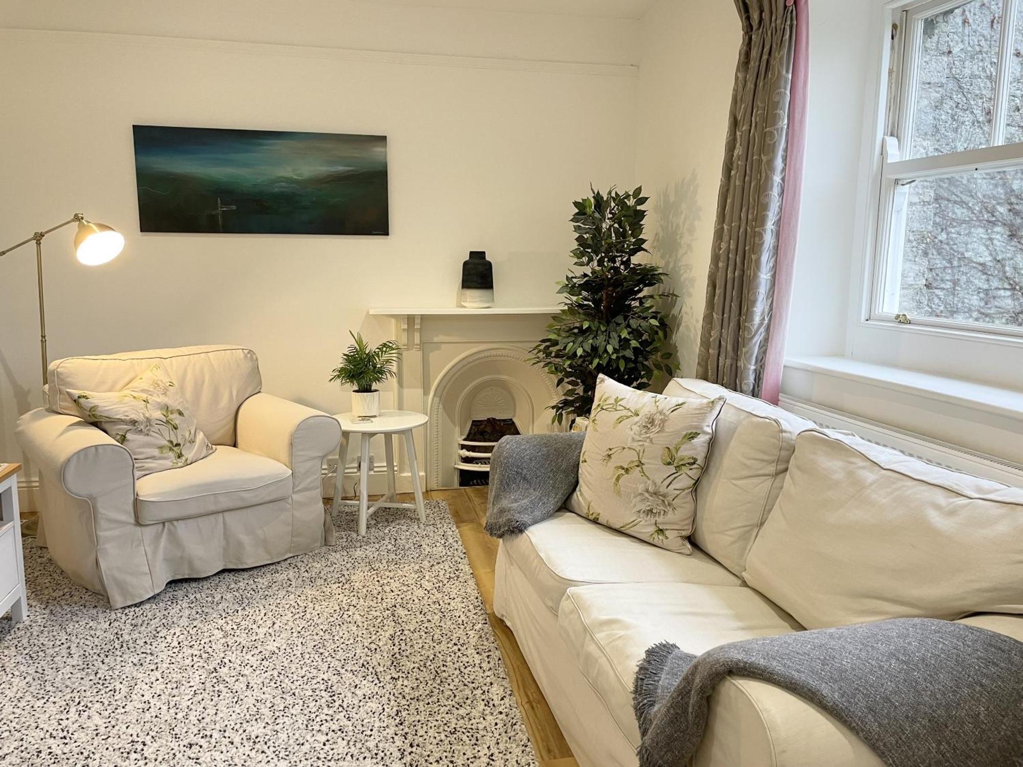 The Mount Somerton Retreat - Nr Bruton, Glastonbury, The Spectacular Wells Cathedral, Millfield School, Leonardo Helicopters, Yeovilton Kültér fotó
